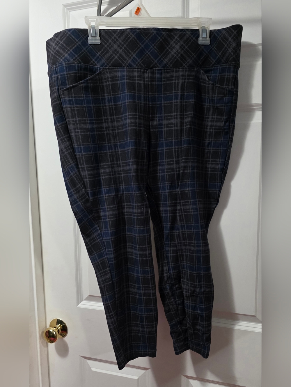 torrid Black and Navy Plaid Cropped Ponte Pants